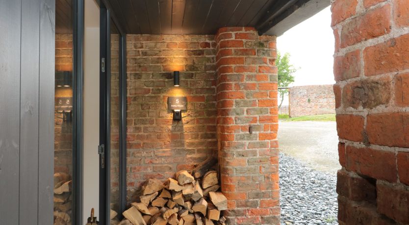 Photo of Bailey house