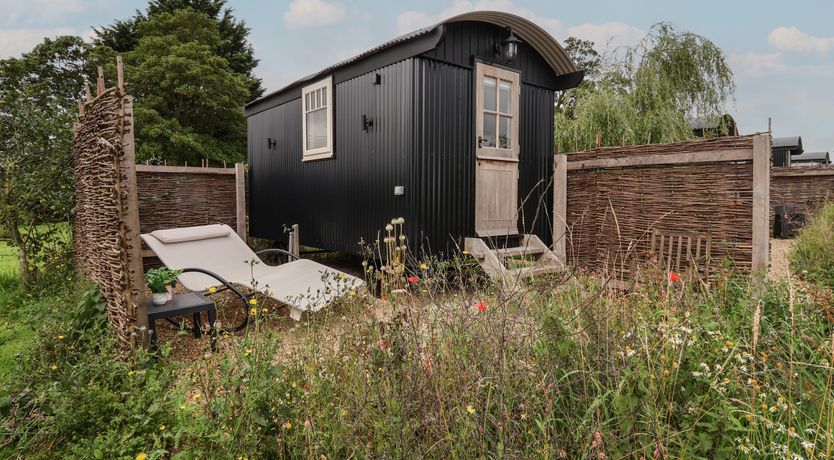 Photo of Stormont Hut