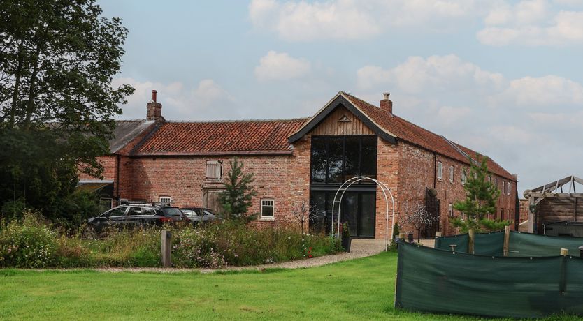 Photo of Stormont Hut
