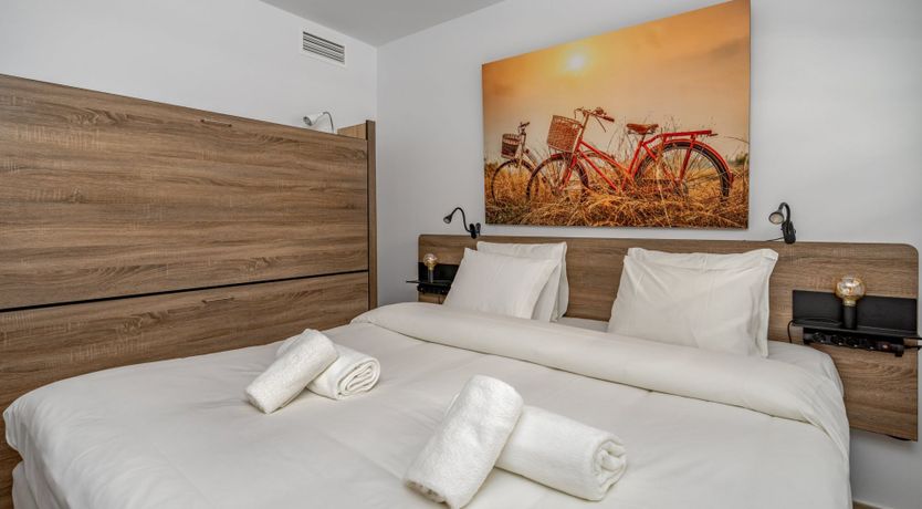 Photo of Sunrise by the Sea