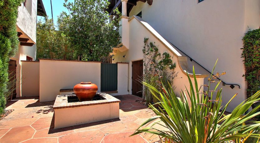 Photo of The White Bird