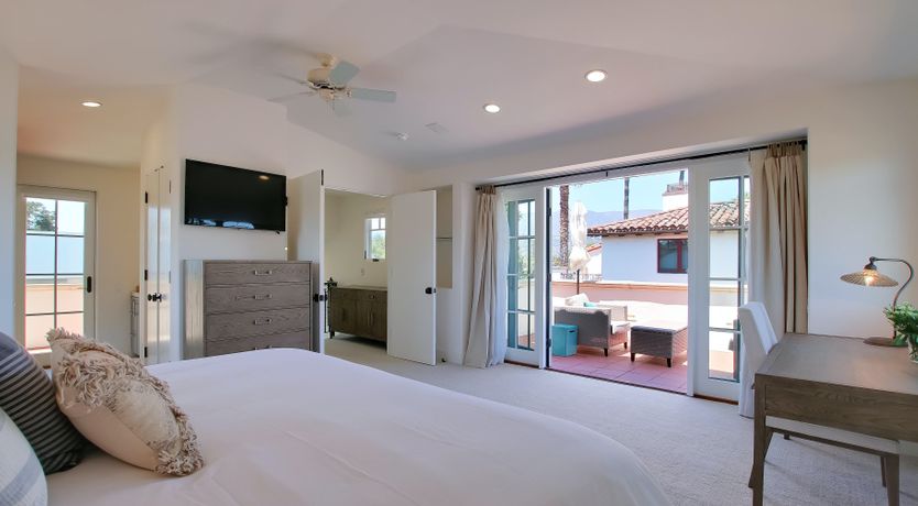 Photo of The White Bird