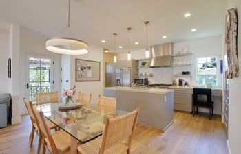 Santa Barbara Oasis Holiday Home