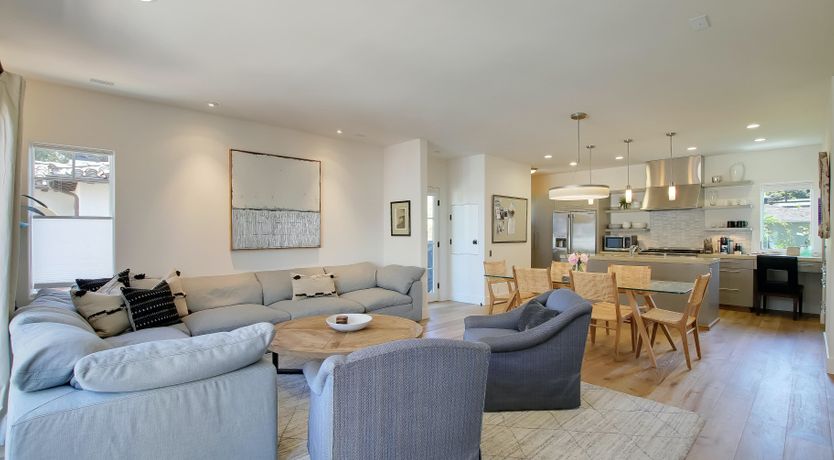 Photo of The White Bird