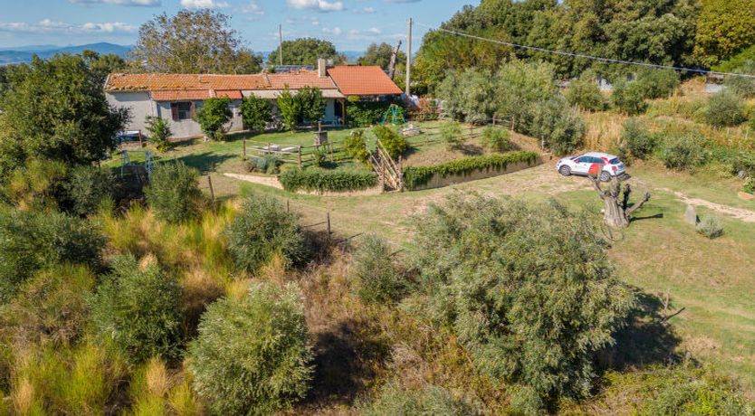 Photo of Country House