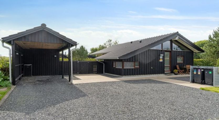 Photo of "Evald" - 400m from the sea