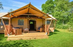 Photo of glampingtent-silver-lodge