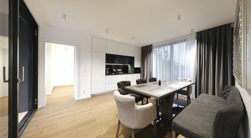 Photo of Silhouettes of the Sea