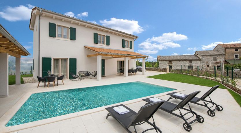 Photo of Lost in the Rainbow