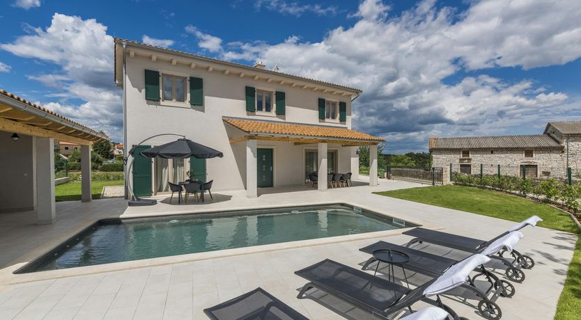 Photo of Lost in the Rainbow