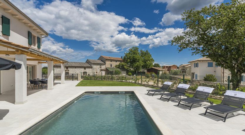 Photo of Lost in the Rainbow