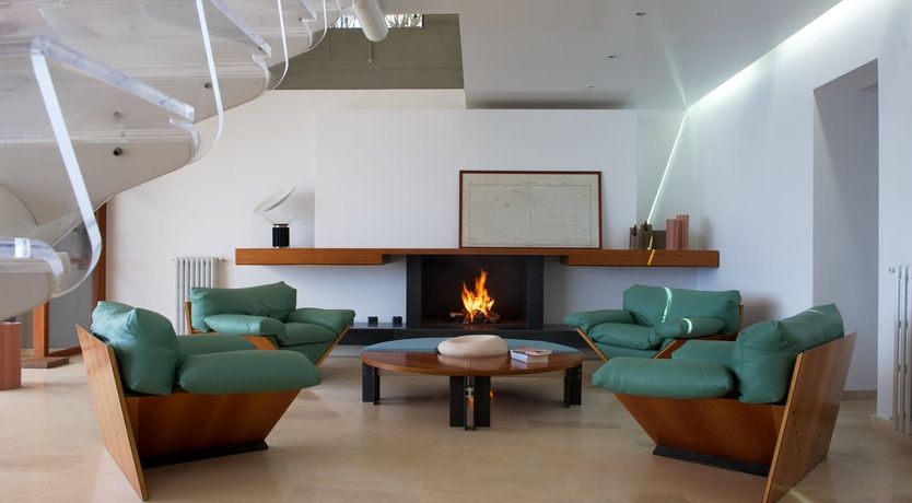 Photo of The Painted Rose