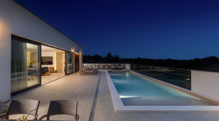 Photo of Swallows & Wrens