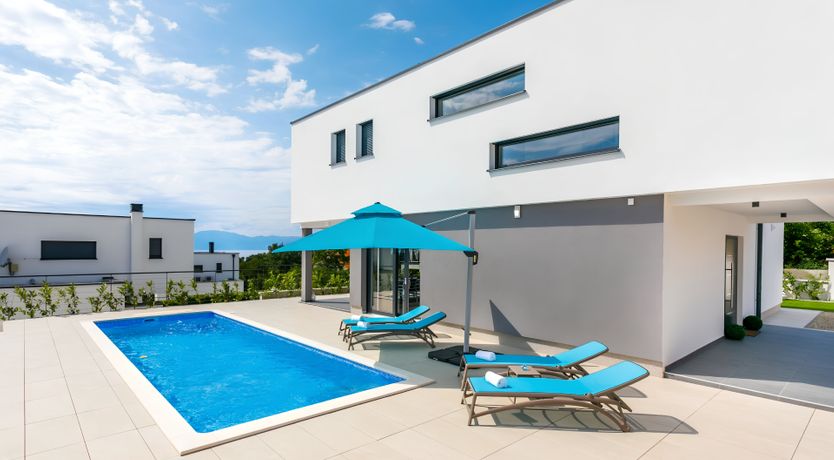 Photo of Strings of Bliss