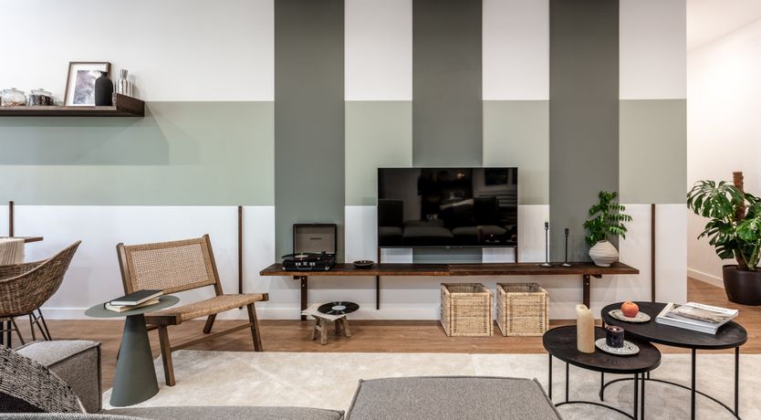 Photo of Tropical Outline