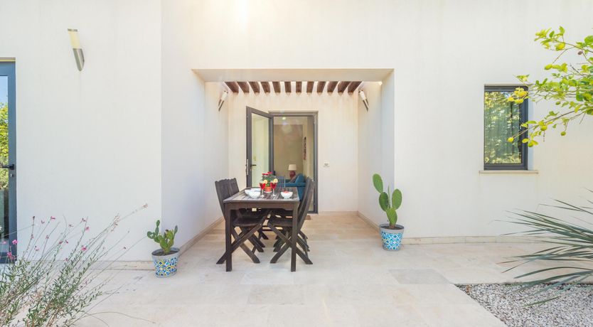 Photo of Lemons & Lavender