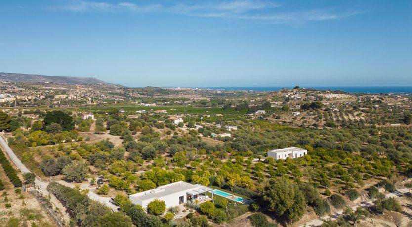 Photo of Lemons & Lavender