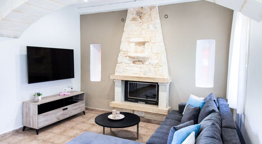 Photo of Sunflowers & Stone