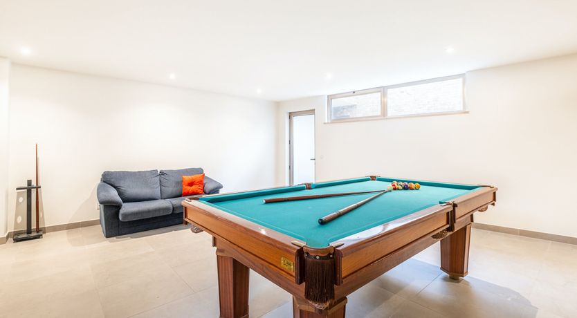 Photo of Alabaster Summer