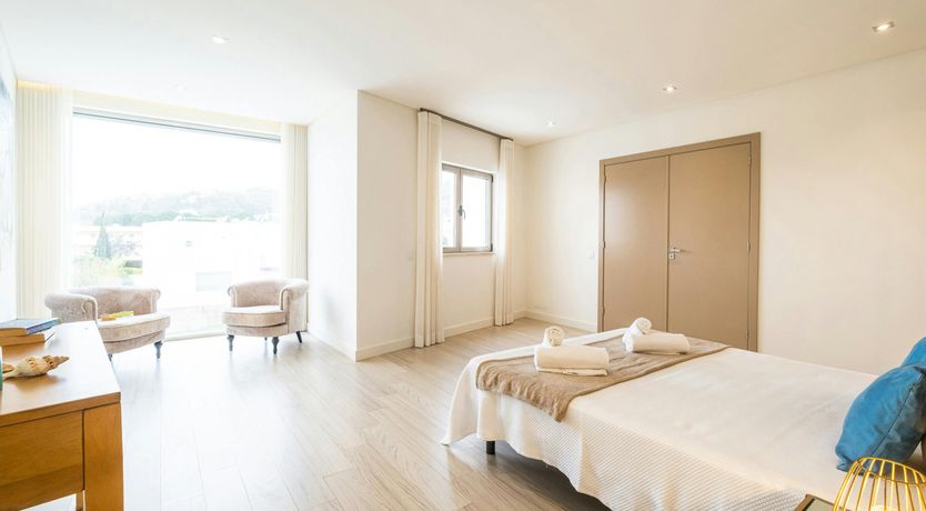 Photo of Alabaster Summer