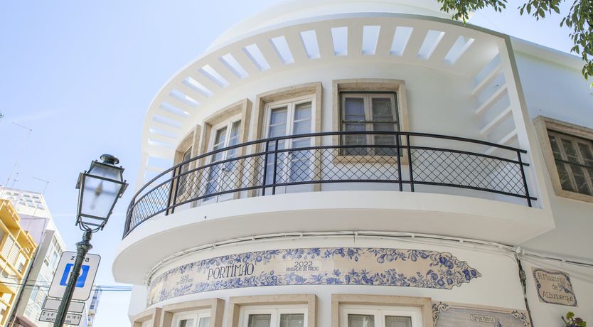 Photo of Alabaster Summer