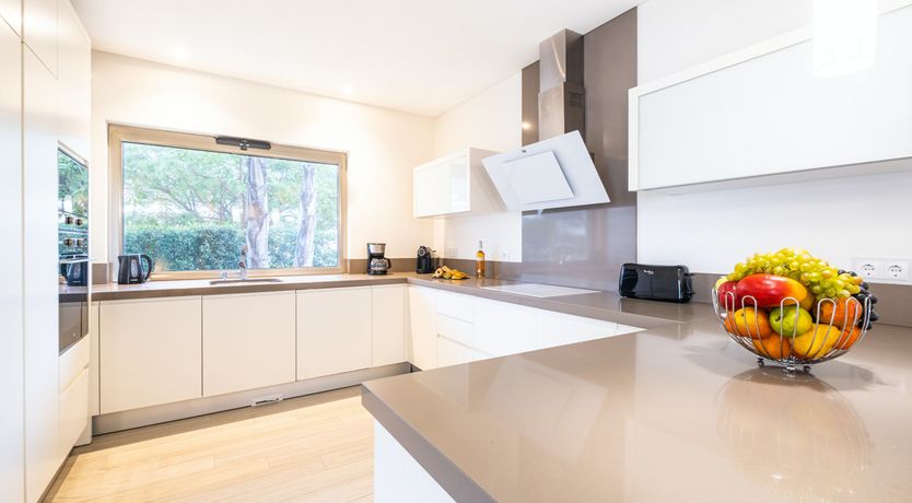 Photo of Alabaster Summer