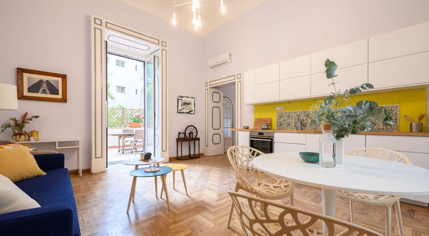 Photo of Neroli & Naples