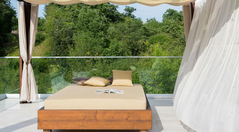 Photo of Aeolian Ope,Aeolian Ope