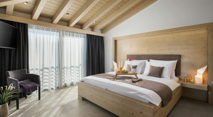 Photo of Aeolian Ope,Aeolian Ope