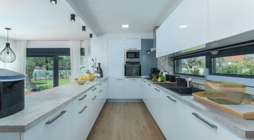 Photo of Mediterranean Ivory