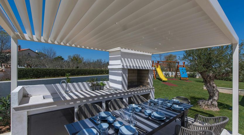 Photo of Mediterranean Ivory