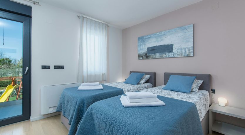 Photo of Mediterranean Ivory