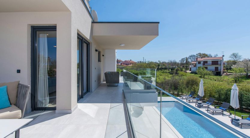 Photo of Mediterranean Ivory