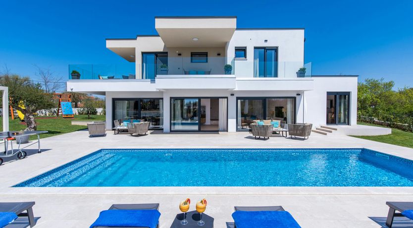 Photo of Mediterranean Ivory