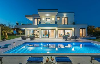 Sandburst Holiday Home