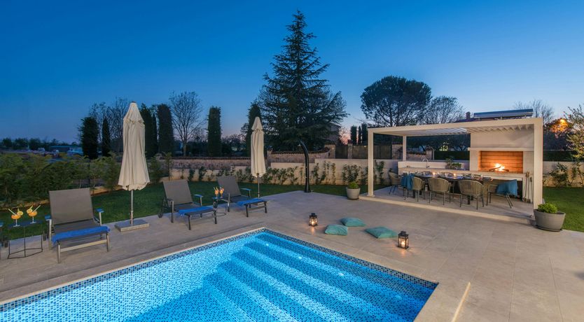 Photo of Mediterranean Ivory