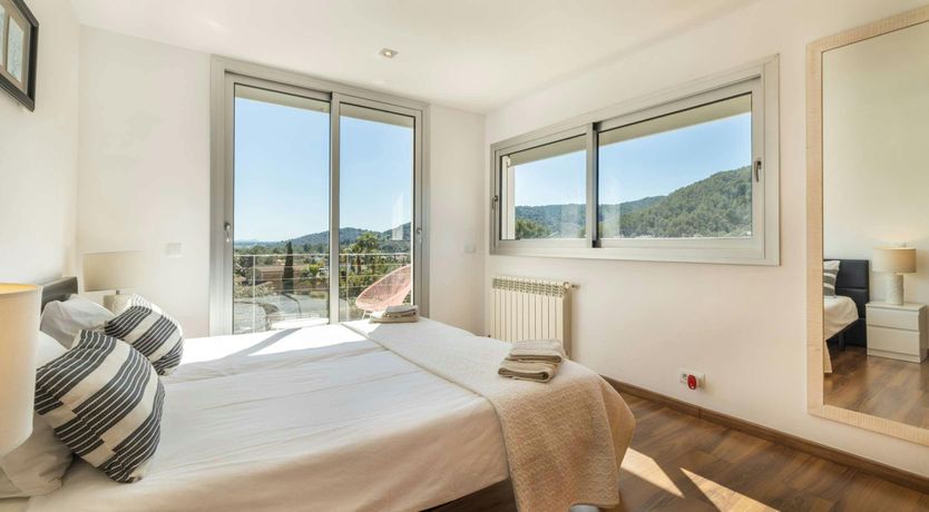 Photo of Golden Star Ash