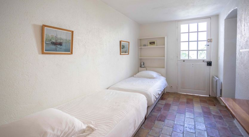 Photo of Shades of Beauty