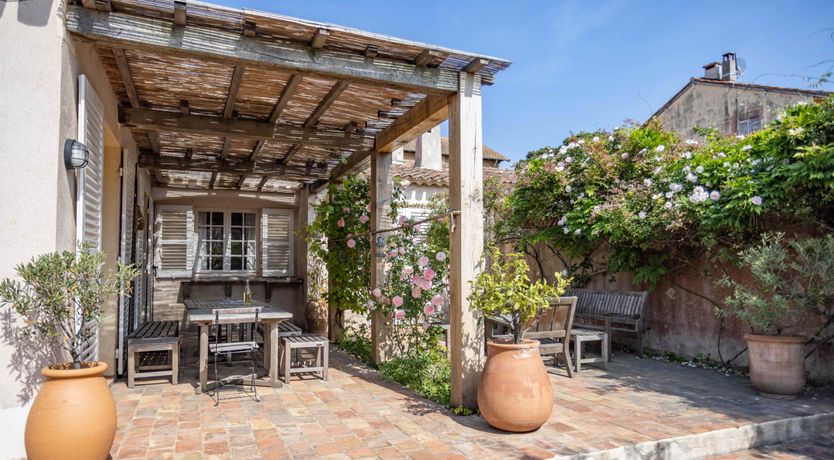 Photo of Shades of Beauty