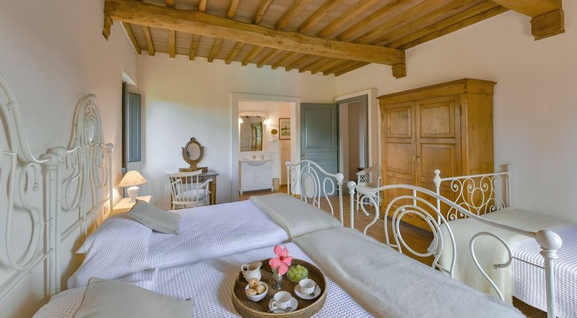 Photo of Vineyard's View