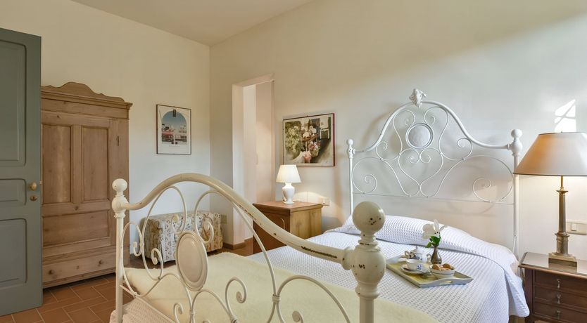 Photo of Vineyard's View