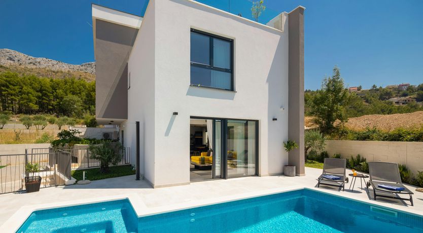 Photo of Faraway Island