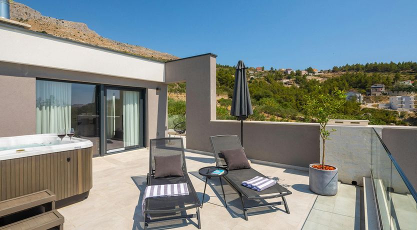 Photo of Faraway Island