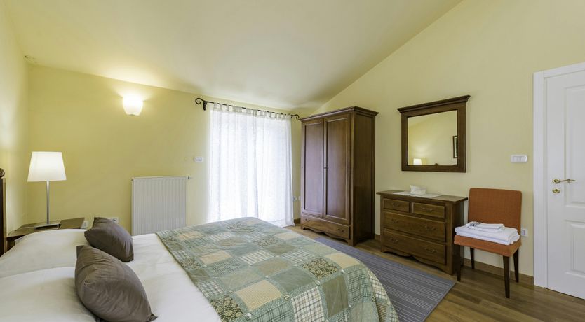 Photo of Marčana Marron