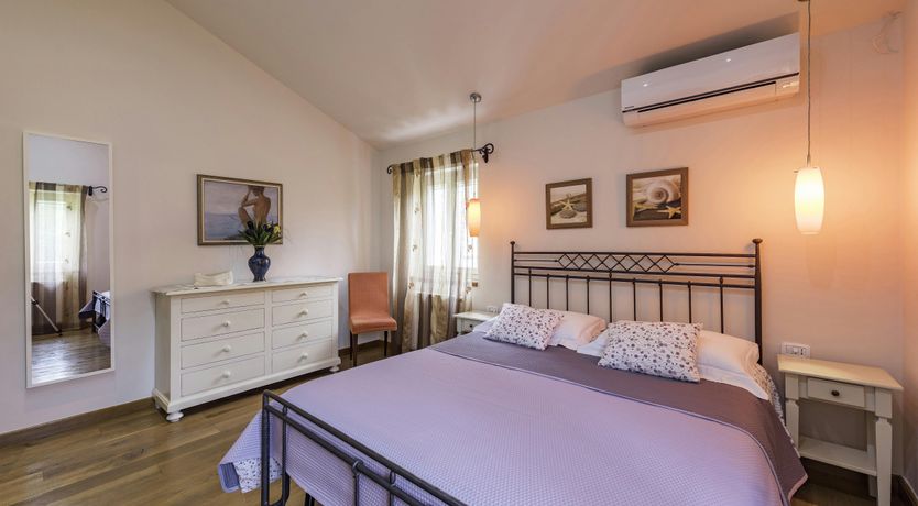 Photo of Marčana Marron