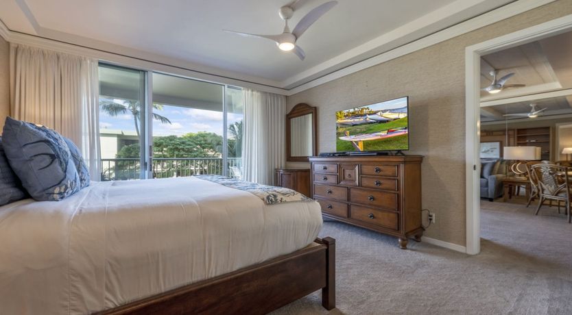 Photo of Pearl on the Pacific