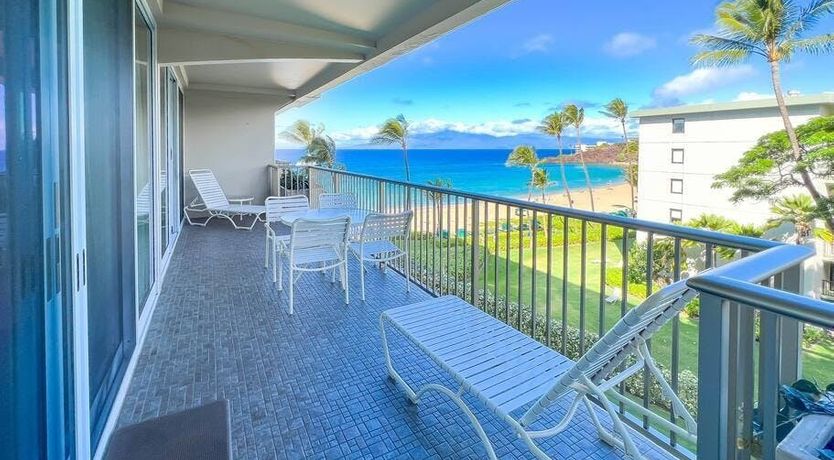 Photo of Pearl on the Pacific