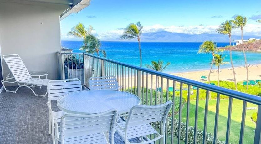 Photo of Pearl on the Pacific