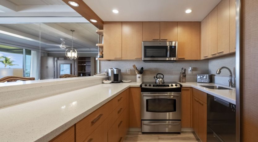 Photo of Pearl on the Pacific