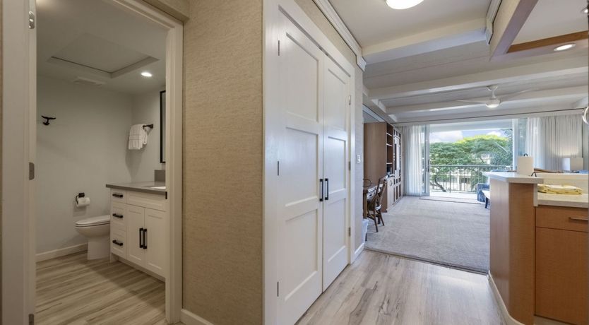 Photo of Pearl on the Pacific